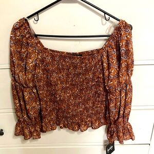 Floral stretchy blouse